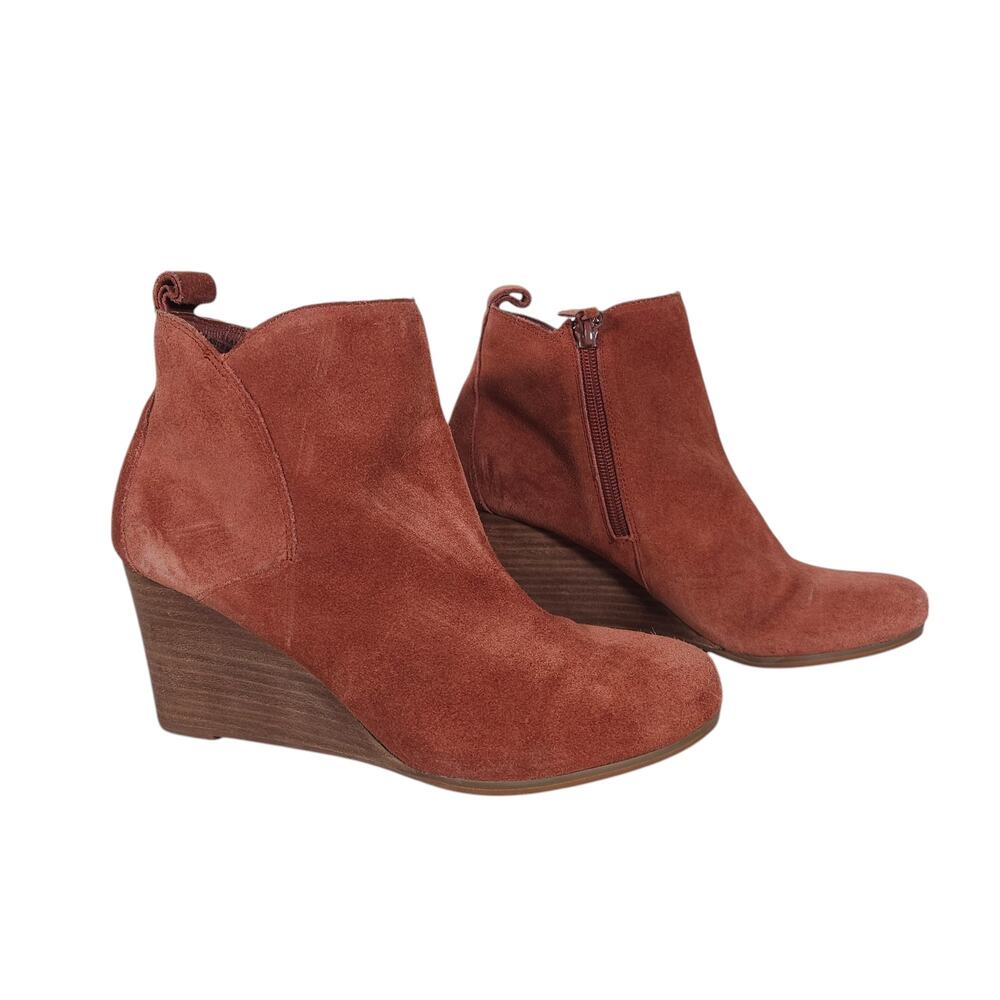 Violet & Red Ankle Boots 8 Orange Red Suede Leather Almond Toe Wedge Booties